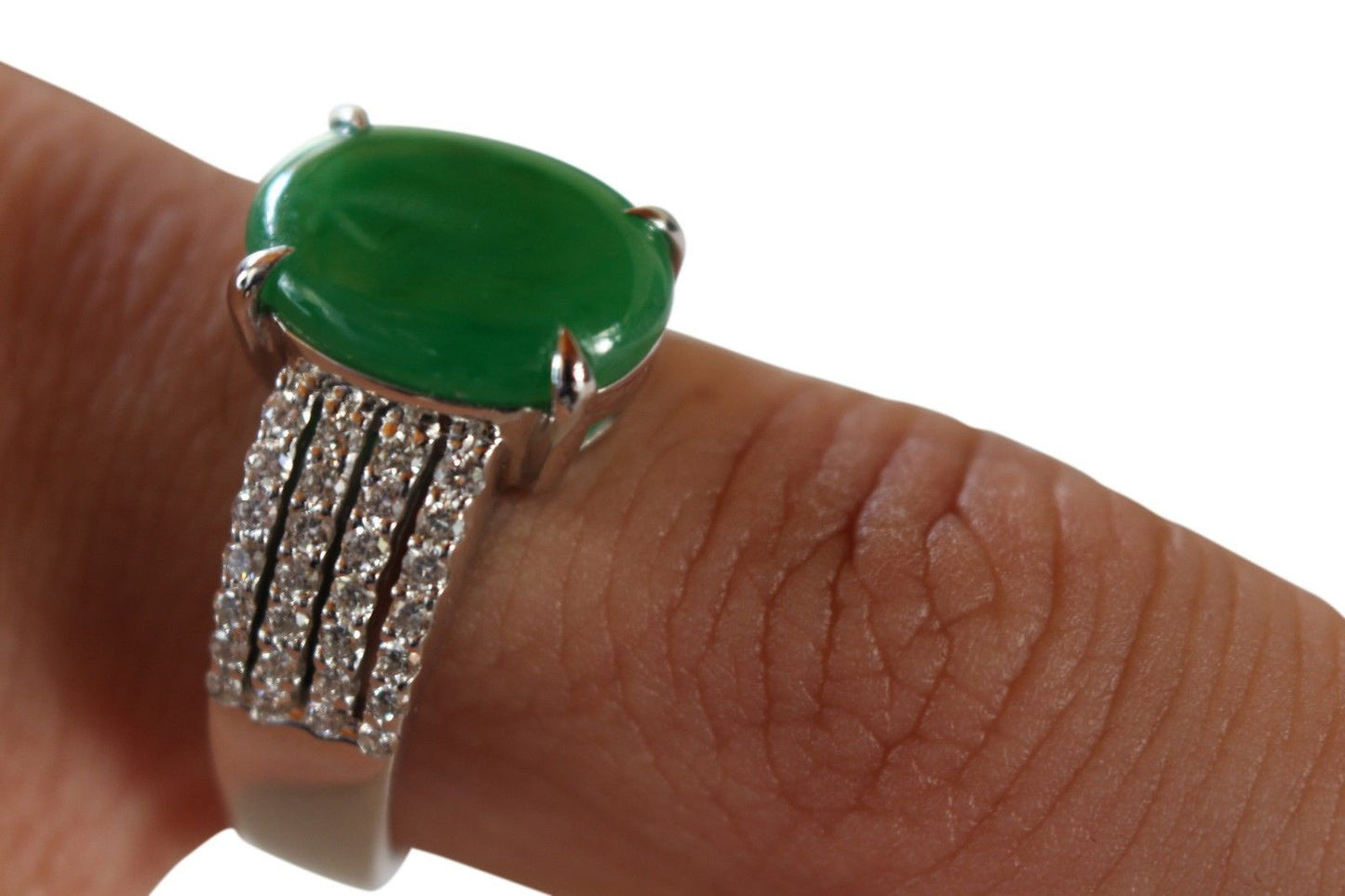 Fine Size 6.75 Round Imperial Jade Ring with 0.43ct Diamonds 18K Gold Band
